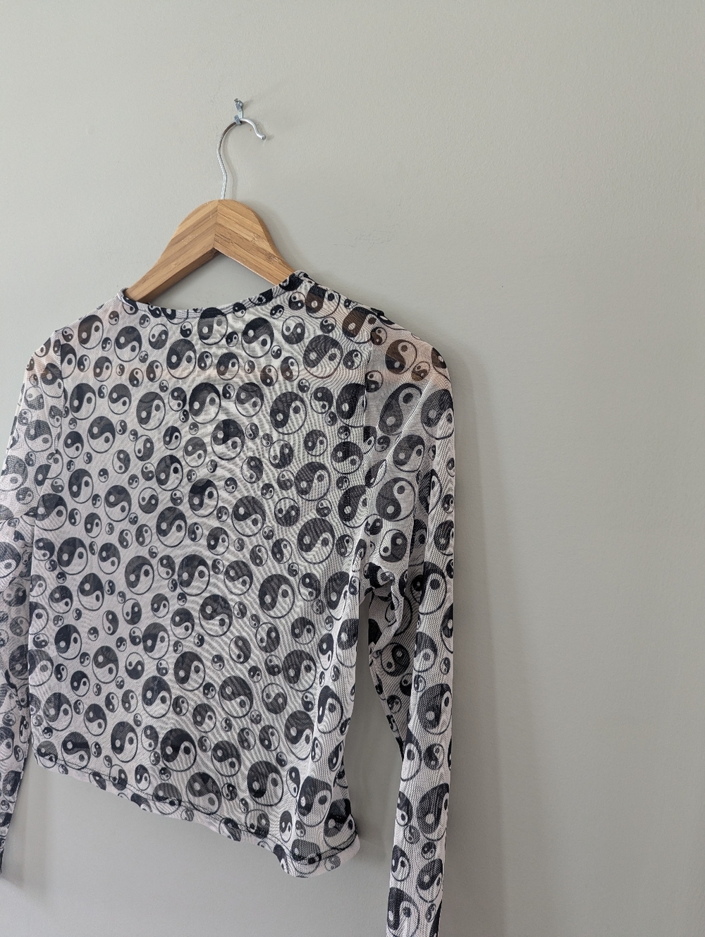Topshop Sheer Yin and Yang Long Sleeve Cropped Top Medium Hippie Boho Zen - Picture 5 of 5